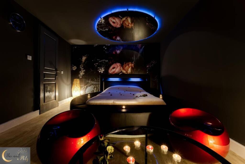 La Chambre Noire Au Coeur De Metz Eksteriør billede
